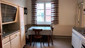 Expose Mietwohnung mit Retrostil in ruhiger Wohnlage!