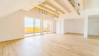 Expose Traumhaftes Penthouse in komplett saniertem Altbau