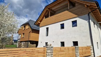 Expose Traumhafte Mietwohnung in komplett saniertem Altbau