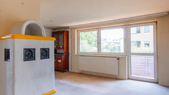 Expose 3-Zimmer-Wohnung mit Balkon, Kachelofen &amp; Carport