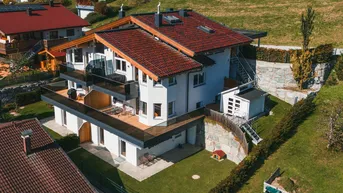 Expose Exklusives Wohnen in traumhafter Hanglage – Moderne Doppelhaushälfte mit Panoramablick