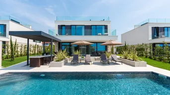 Expose Villa mit herrlichem Meerblick - Poreč, Istrien
