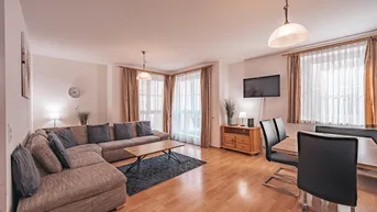 Expose Stadt, See &amp; Berge - 3-Zimmer-Wohnung zur touristischen Vermietung inmitten der Fußgängerzone