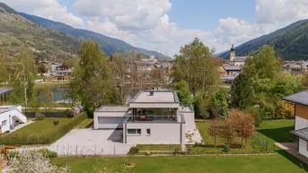 Expose Ruhig . Privat . Besonders - Stilvolle Villa am Teich