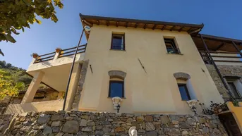 Expose Charmantes Haus in Arma di Taggia