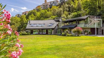 Expose Exklusive Villa mit großem Privatpark in Borgomaro