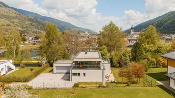 Expose Ruhig . Privat . Besonders - Stilvolle Villa am Teich