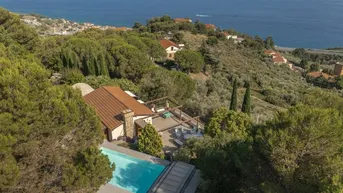 Expose Villa "Cipressi"