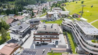 Expose Exklusives Traditionshotel Garni an der Nassereinbahn – Ski-in/Ski-out in St. Anton a/A