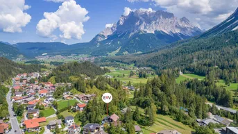 Expose Baugrundstück in naturbelassener Umgebung mit guter Erreichbarkeit