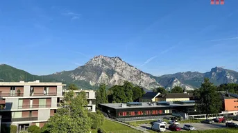 Expose High-End Dachgeschosswohnung mit Traunsteinblick
