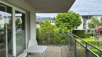 Expose Helle 1-Zimmer Singlewohnung mit großzügigem Eckbalkon