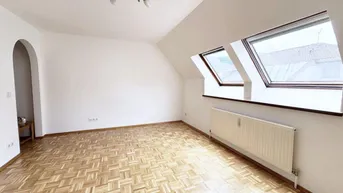 Expose Nettes 2-Zimmer-Dachstudio