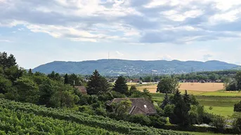 Expose Helles Reihenhaus mit Fernblick und 2 Stellplätzen
