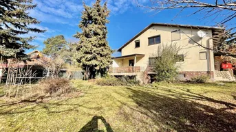Expose Traumhaftes 932m² Baugrundstück mit sanierungsbedürftigem ca. 150m² Einfamilienhaus mit Garage in bester Lage Nähe Mühlwasser