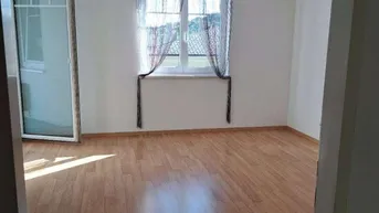 Expose Gepflegte Terrassenwohnung 14 m² Terrasse in Hirtenberg: 51m² mit Balkon und Stellplatz!