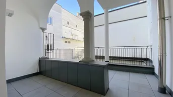Expose Altbauwohnung mit Terrasse im Zentrum, hochwertig saniert, barrierefrei erreichbar