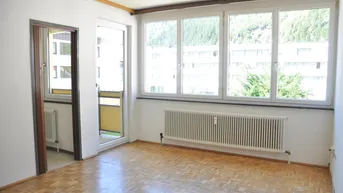 Expose WOHN-STUDIO am oberen Plateau von Bad Gastein nahe der Kaiserin Elisabeth Promenade mit viel Fensterfläche und überdachter West-Loggia (keine Ferienwohnung)