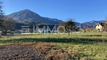 Expose Großes Baugrundstück mit Bergpanorama!