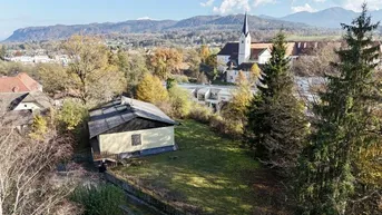 Expose Neustart im Grünen - Bungalow mit Potenzial für frische Ideen