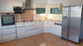 Expose Zentral gelegene drei Zimmerwohnung mit DAN-Küche!