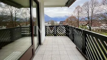 Expose Schlichtes Eigenheim mit herrlicher Aussicht - ca. 400m zum Traunsee!