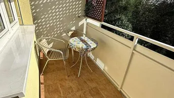 Expose Helle Wohnung mit Balkon