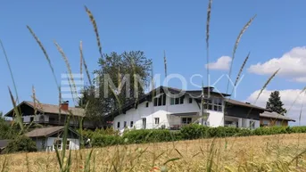 Expose Idylle und Eleganz: Landvilla mit Weitblick ins Grüne