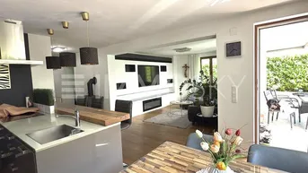 Expose TRAUMHAFTES ZWEI-FAMILIENHAUS - mit Sauna, Garten und Garage