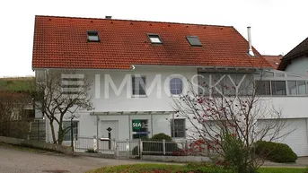 Expose Raumwunder in bezaubernder Lage- mit Pool, XL Garage, Keller.......