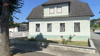 Expose Charmantes Wohnhaus im Dorf  Garten, Nebengebäude 