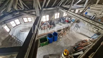 Expose Zinshaus mit Entwicklungspotenzial in Steyrdorf!