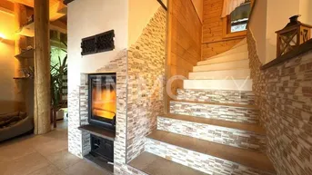 Expose Ihr neues Zuhause: Modernes Holzmassivhaus mit Wohlfühlfaktor