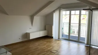 Expose ALT-HIETZING: Repräsentatives, klimatisiertes DG-Büro in edlem Stilzinshaus.