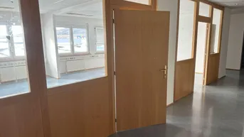 Expose Starten Sie hier Ihr Business: Moderne Büroflächen im IZ-NÖ Süd
