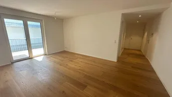 Expose Viel Platz mit großem Balkon für die ganze Familie - Nähe Kirchenplatz Atzgersdorf.
