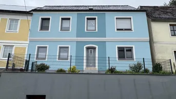 Expose Weitersfeld – gepflegtes Landhaus mit Nebengebäuden