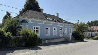 Expose Ehemaliges Ärztehaus mit Wohnung