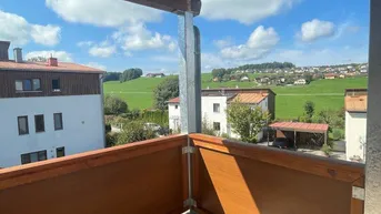 Expose Wohnung mit großer Terrasse - Wohnen in zentraler Lage !! Ideal auch für Anleger !!