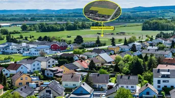 Expose Weigelsdorf: unbebautes Grundstück ca. 7.600 m² direkt an der B16 zu kaufen
