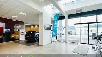 Expose Auto-Center I Verkaufsfläche und Büro