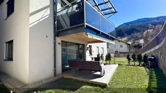 Expose Energieeffizienter Familientraum mit privater Grünfläche und Carport