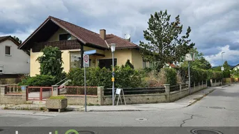 Expose Eckgrundstück mit Familienhaus