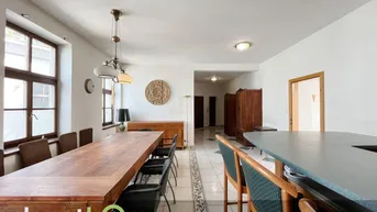 Expose Charmante sonnige Dachgeschoss-Maisonette im Altbau mit 4 Zimmern und Terrasse