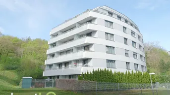 Expose Herrliche Dachgeschoßwohnung in einer Stadtvilla am Wald