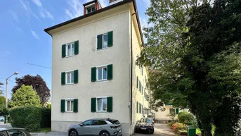 Expose Zentrale Dachgeschosswohnung mit vielfältigen Nutzungsmöglichkeiten