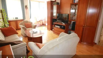 Expose Schöne Wohnung in ruhiger Lage mit 2 Garagenplätzen und großem Gemeinschaftsgarten!