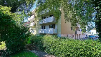 Expose Pärchentraum mit großer Loggia, Balkon und Einzelgarage in Gneis