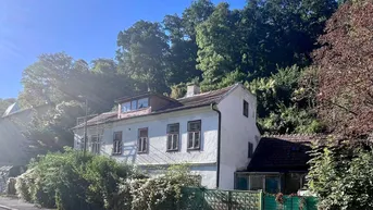 Expose Baugrund mit Entwicklungspotenzial in begehrter Wienerwald-Lage