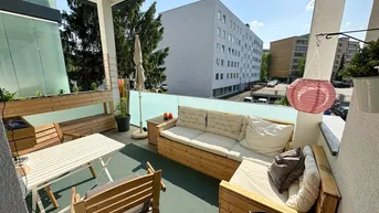 Expose Moderne, generalsanierte Altbauwohnung mit südwestseitigem Balkon in Linz!